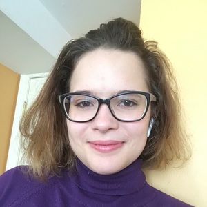 Meet your Posher, Dina